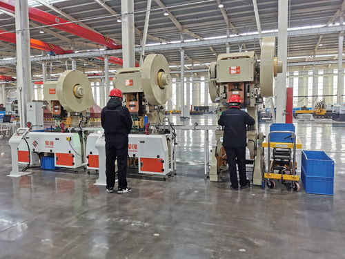 聚焦枣庄市 工业强市 产业兴市 项目建设现场推进会 台儿庄区盛世机械建材装备智能制造项目,在国内石膏粉生产线装备领域综合排名第一
