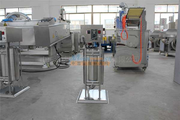 香肠加工全套设备按需定制 不锈钢制作香肠腊肠成套机器专业解析